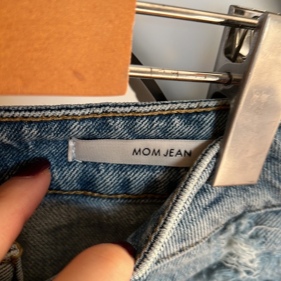 GUESS mom Jean - Picture 4 of 7